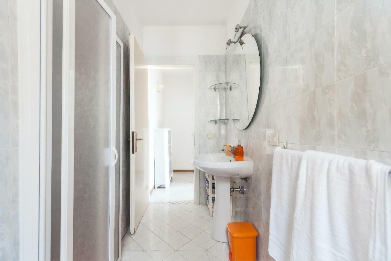 La Casina Gialla Independent House - Near The Walls Lucca Exterior photo